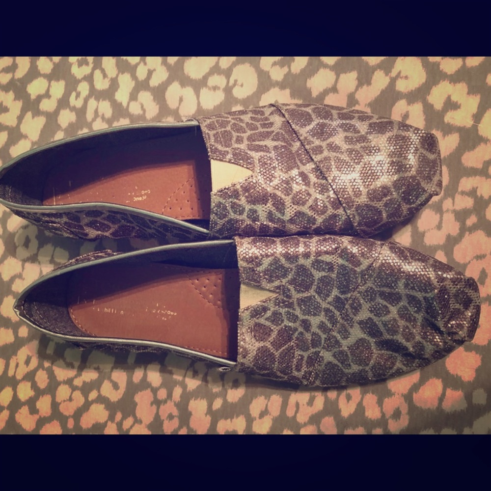 Toms shoes